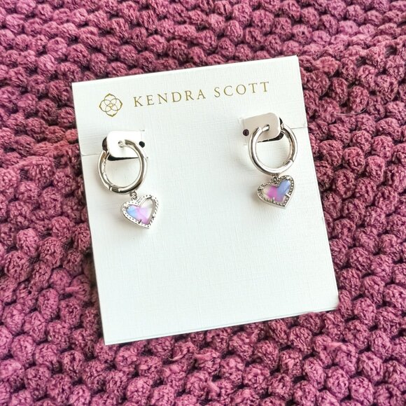 Kendra Scott Silver Watercolor Illusion Ari Heart Huggie Earrings NEW - Picture 1 of 3